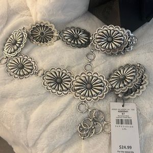NWT buckle chain belt!